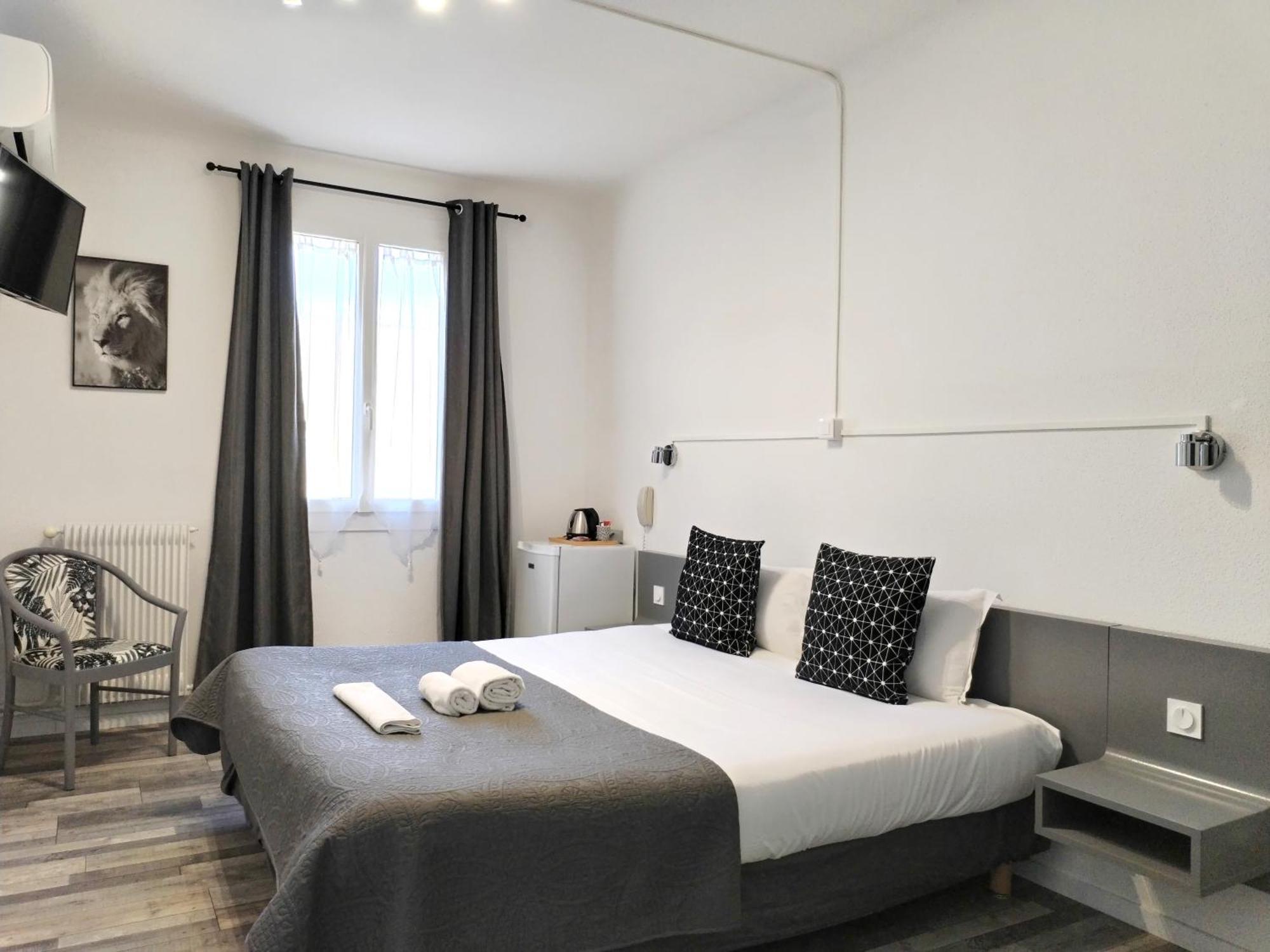 Hotel La Bastide D'Entraigues Luaran gambar