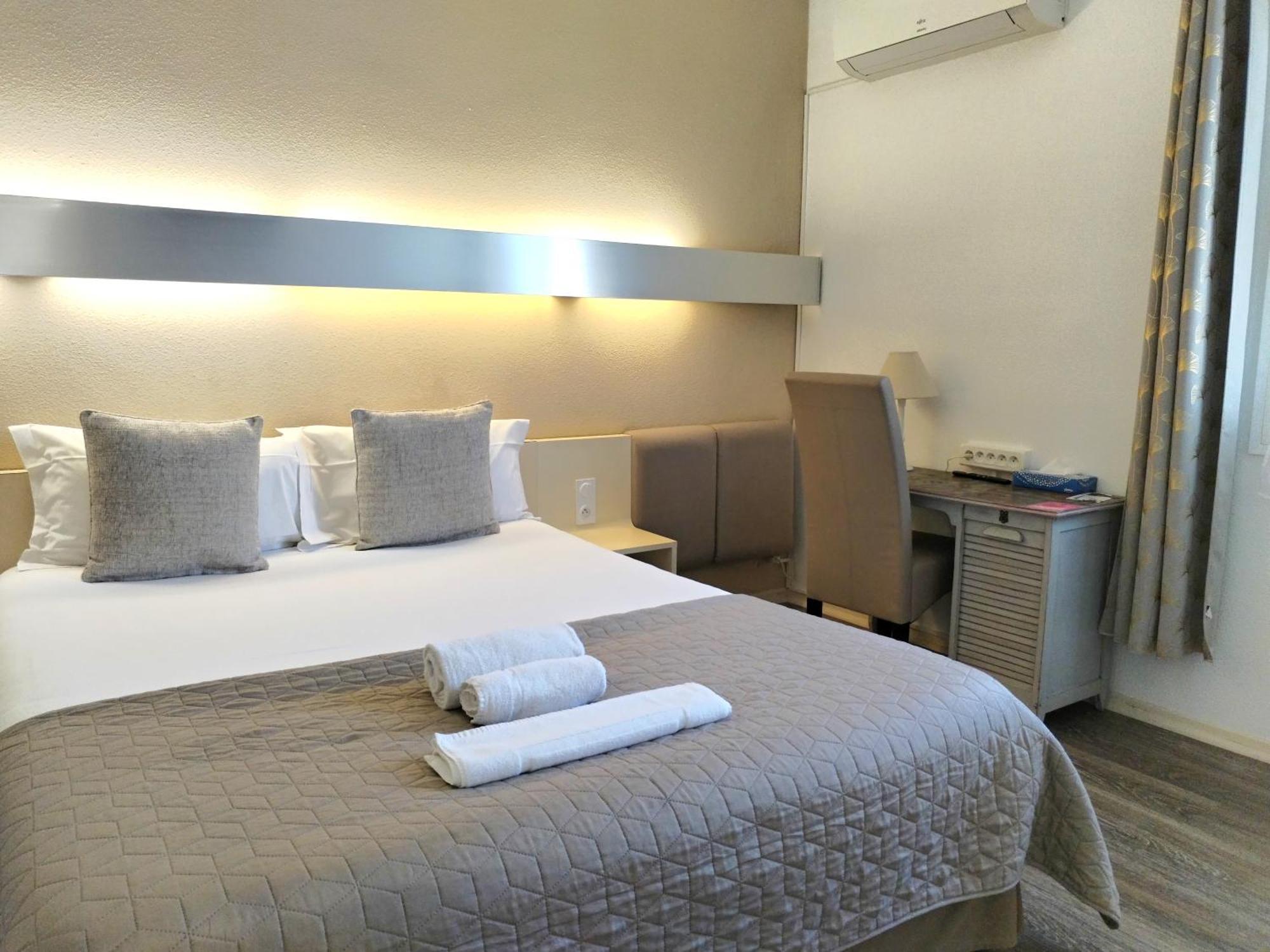 Hotel La Bastide D'Entraigues Luaran gambar