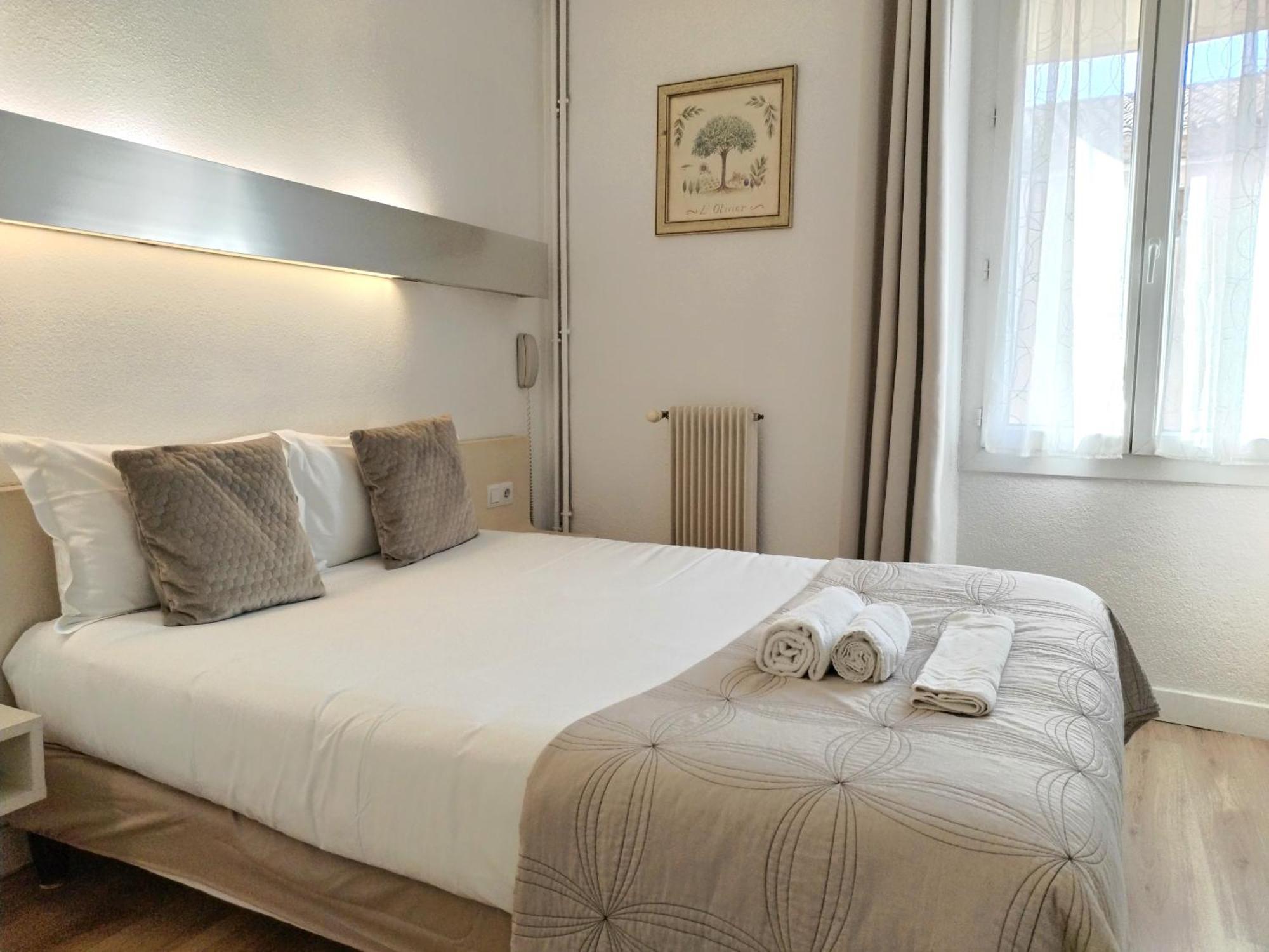 Hotel La Bastide D'Entraigues Luaran gambar